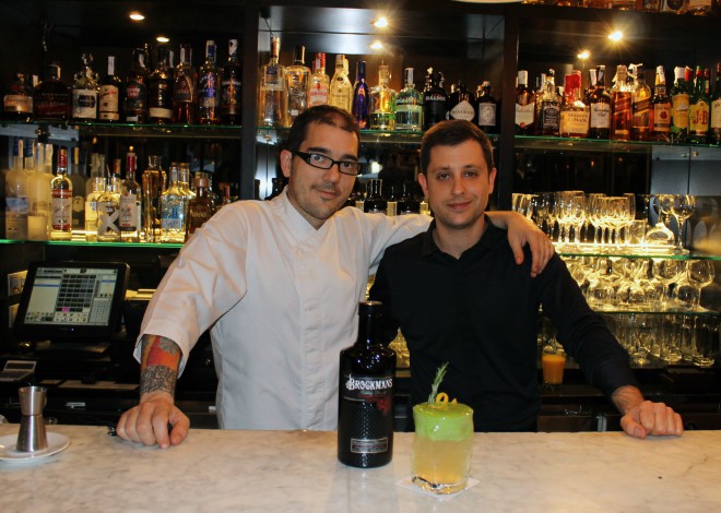 Jordi Ureña (jefe de cocina del Hotel Murmuri) y Jordi Albiol (Head Bartender del Bar Marfil), creadores del cóctel Mediterranean Sundance.